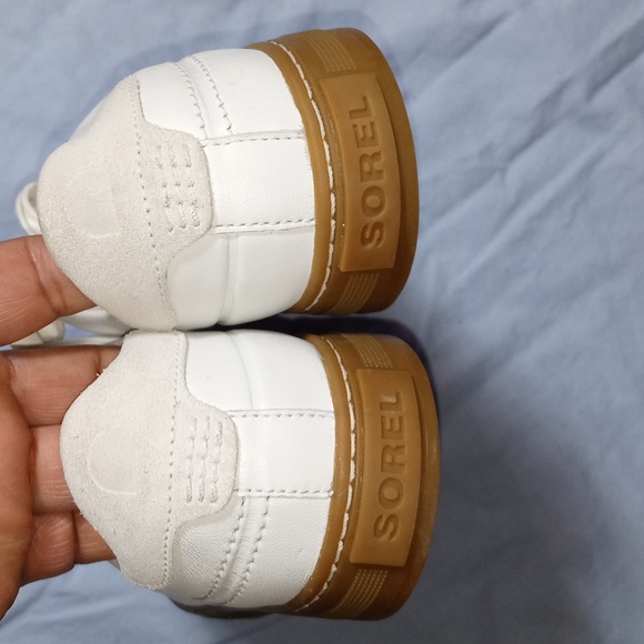 Sorel Womens White Leather Sneakers Size 7 Lace Up Shoes - Picture 4 of 10